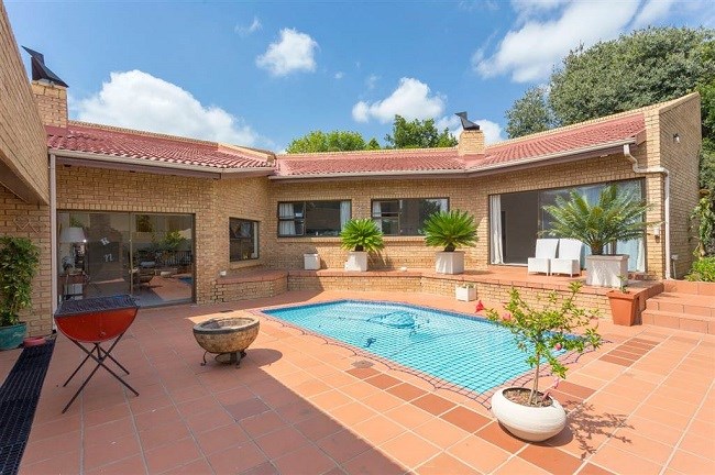 property to rent in Fourways