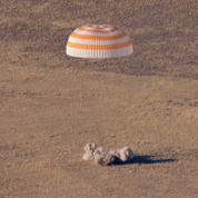 UAE-astronaut-returns-to-earth-(2).jpg UAE-astronaut-returns-to-earth-(2).jpg